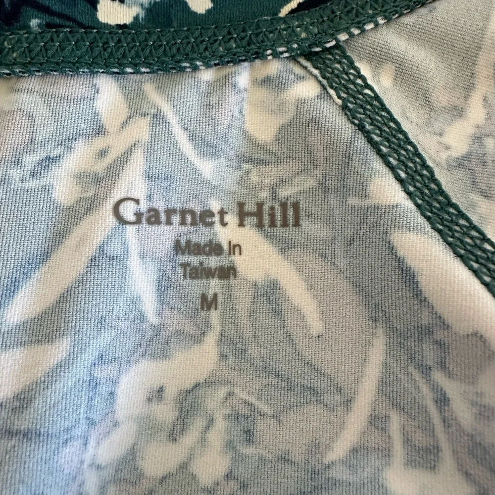 Women’s Garnet Hill M Swim Mock‎ Neck Quarter Zip Teal and Blue Flower Rashguard